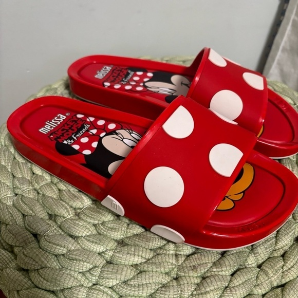 MELISSA Woman’s Beach Slide Minnie Red/White Polka Dot Slide Disney Sandals - Picture 3 of 7